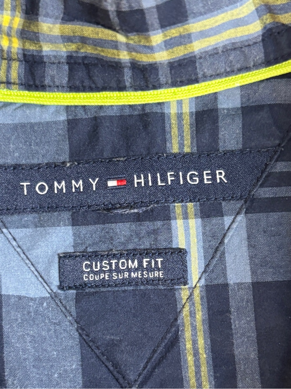 Tommy Hilfiger Men’s Blue Plaid Button-Down Shirt - custom fit (X small)